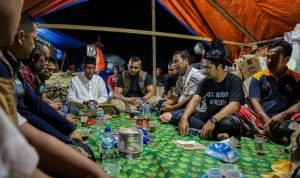 Tiga Hari Bersama Warga